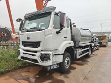 XCMG Official Asphalt sprayer XLS905A road maintenance price